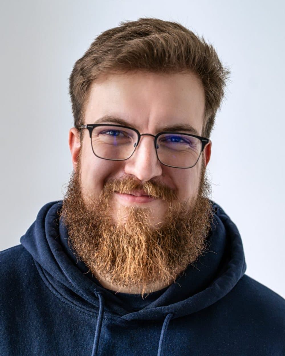 Simon Glowik, Porträt